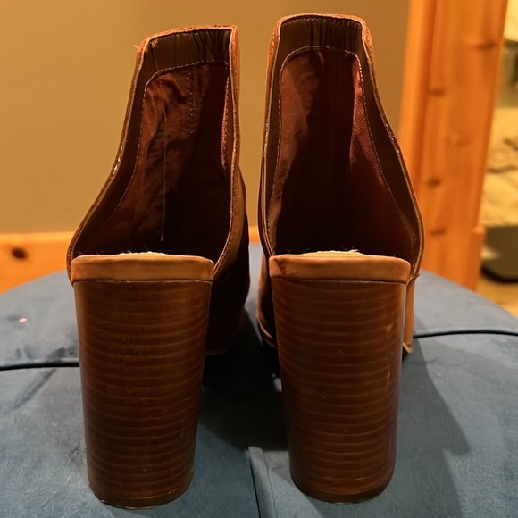 Brown booties - Picture 4 of 6